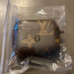 Brand new AirPods Pro case